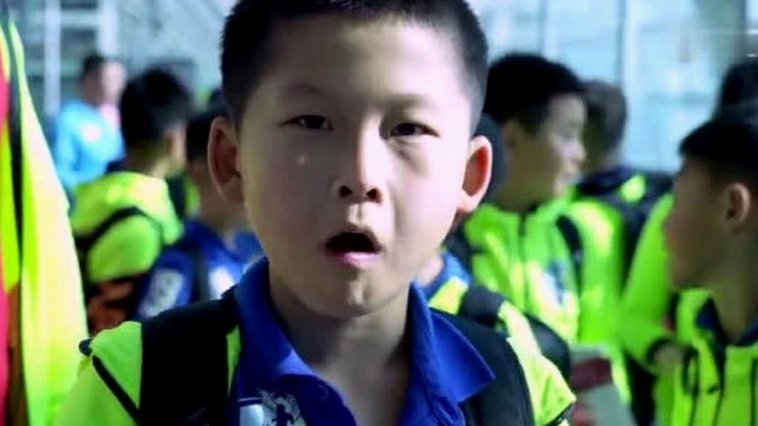 新华社聚焦桂林足球小将，29年坚守