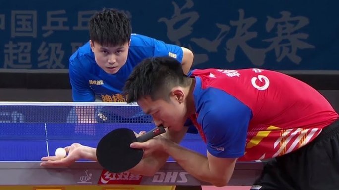 只要董老师和他的粉丝继续坚持和宣扬他们的功利足球观 青区大多数有理智有逻辑的JR就永远都是黑子