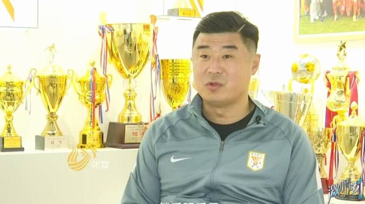 去年接手以来韩鹏手里离队国内球员已经达到十几人