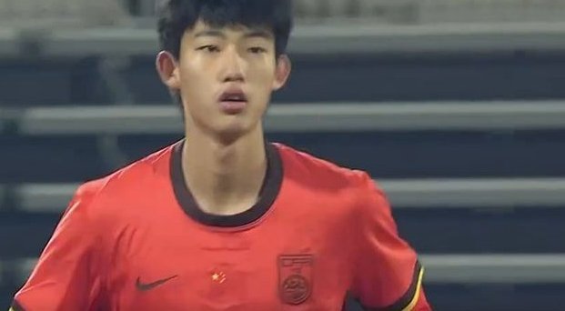 赵松源没踢过职业却打出球星级表现？？？？？？？