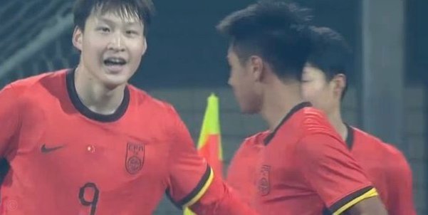 U17国足 vs 河床U17首发：赵松源领衔